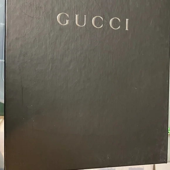 Gucci 8 Burgundy Patent Leather Heels Horsebit - Picture 10 of 11